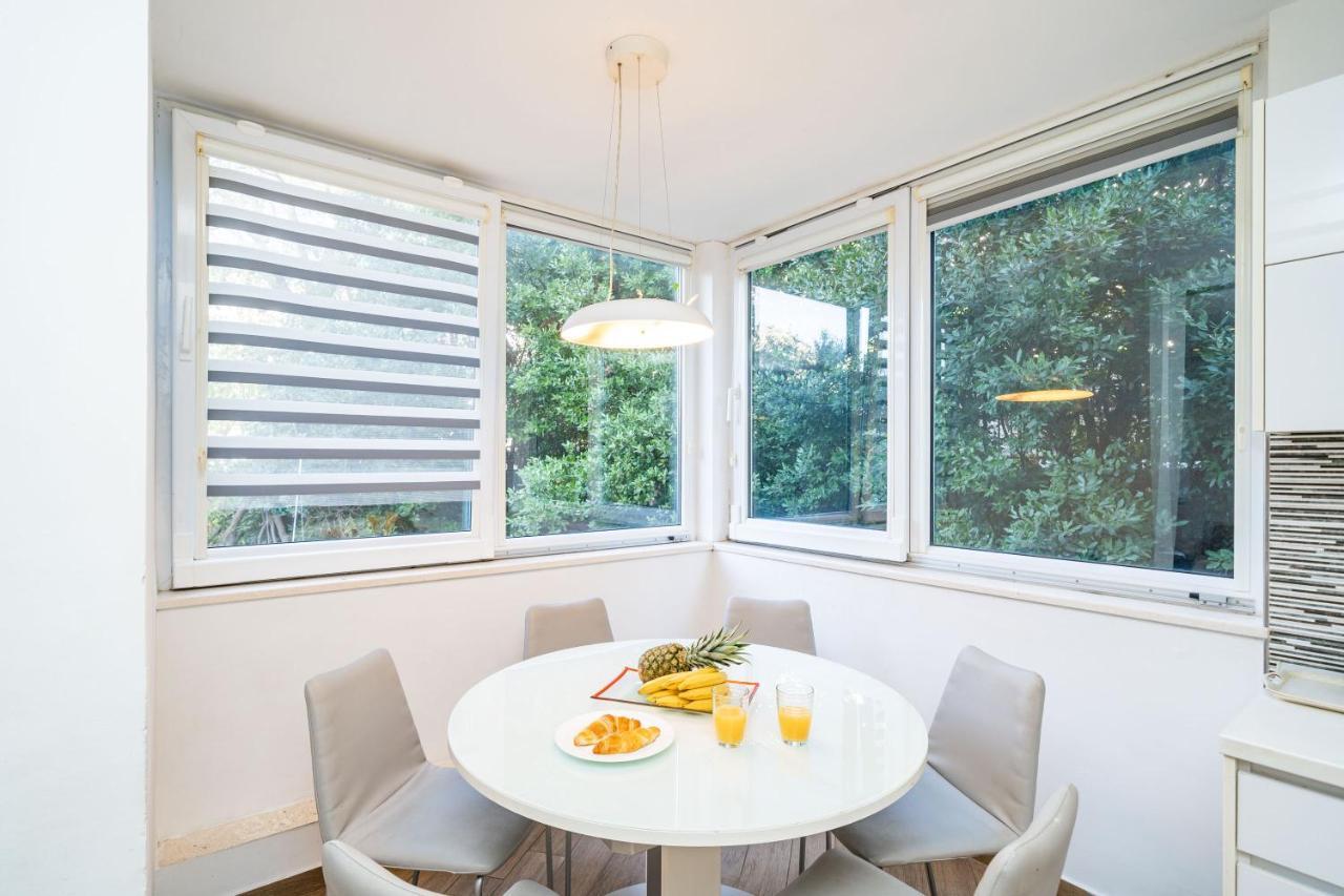 Spacious Two Bedroom Apartment Dubrovnik Exteriör bild